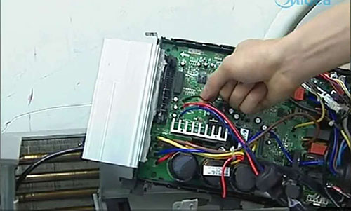 阿拉善盟美的空调电话是多少